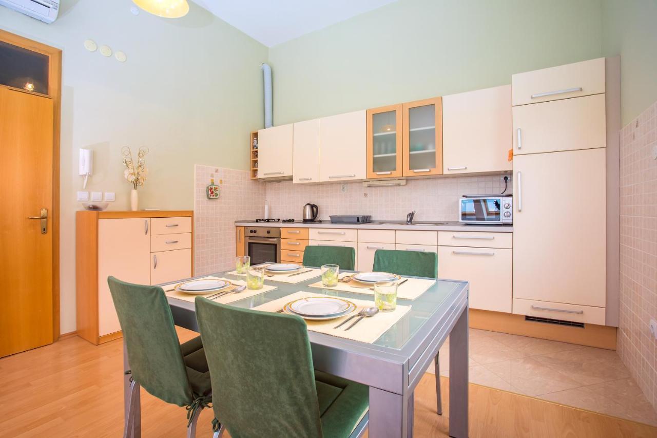 Apartmani Ribnjak Seka Omiš Екстериор снимка